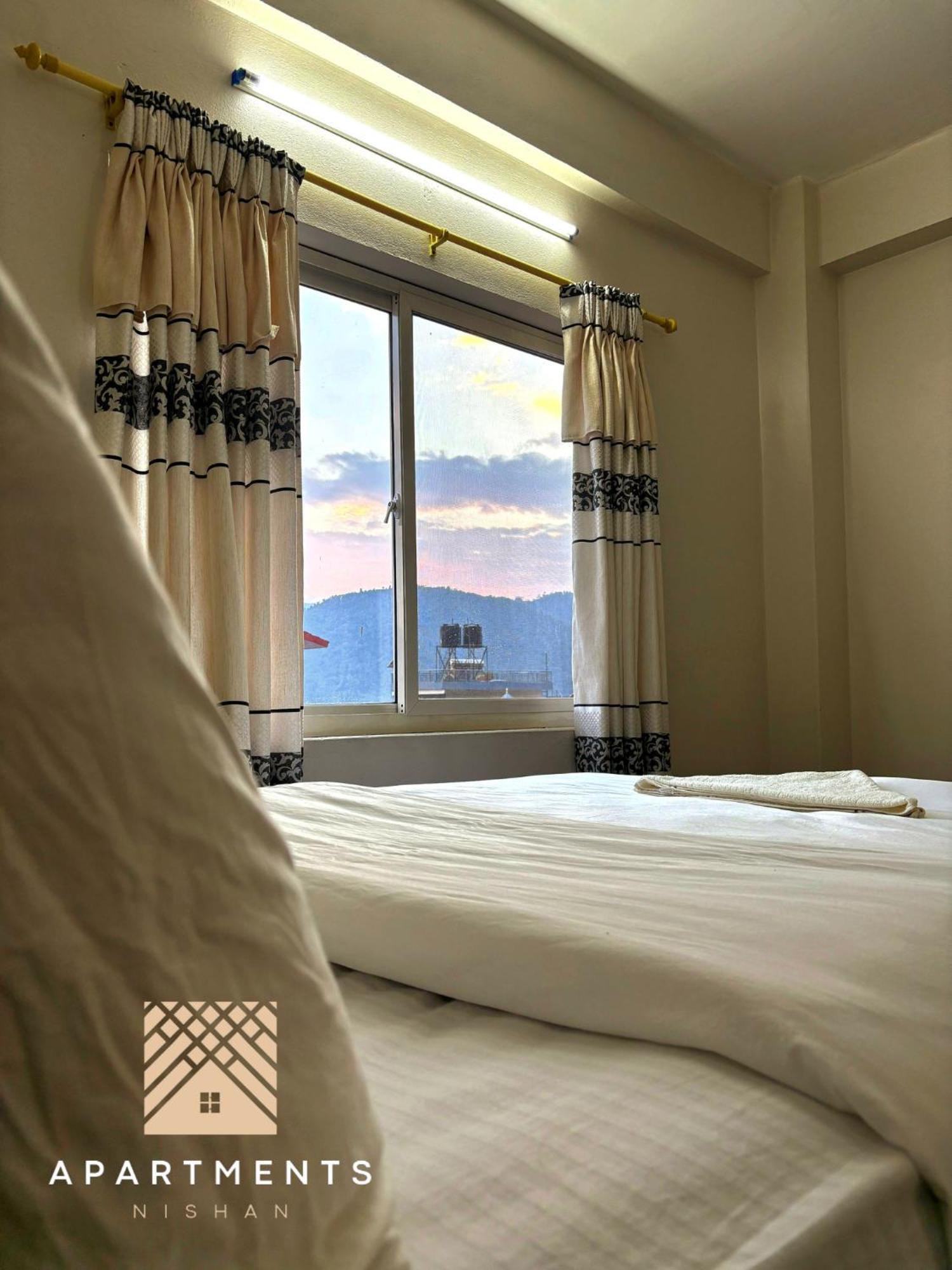 Nishan Apartments -Lakeside Похара Екстериор снимка